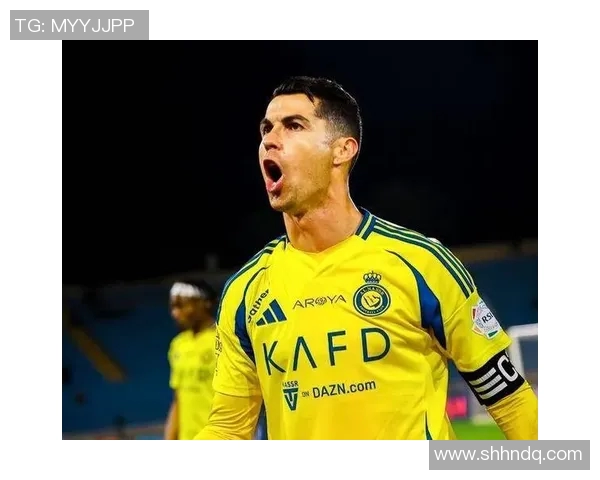 现代三号足球明星的崛起与影响力分析及其代表性球员介绍