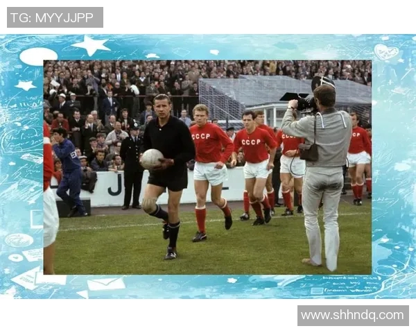 男孩心目中的足球偶像盘点那些让他们热血沸腾的明星球员